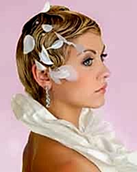 Свадебная укладка на короткие волосы от 680 руб.